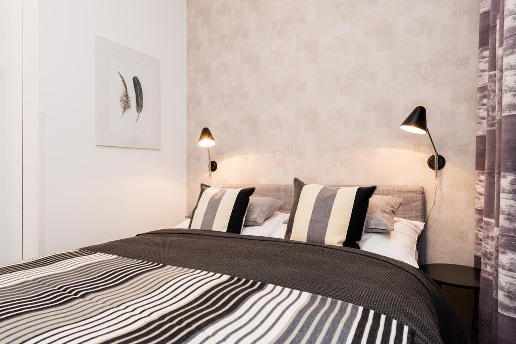 Modern Apartment Charvatova Prague Ngoại thất bức ảnh