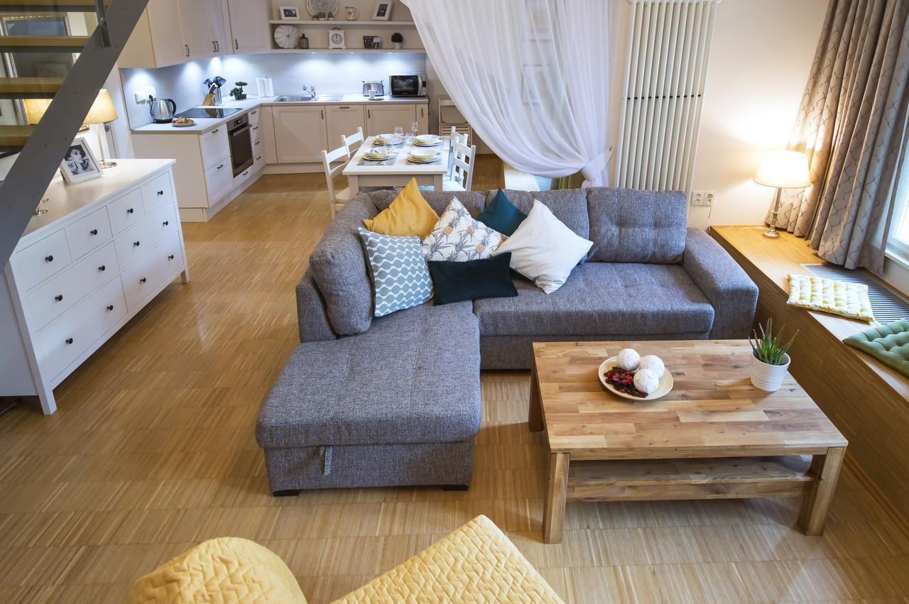Modern Apartment Charvatova Prague Ngoại thất bức ảnh