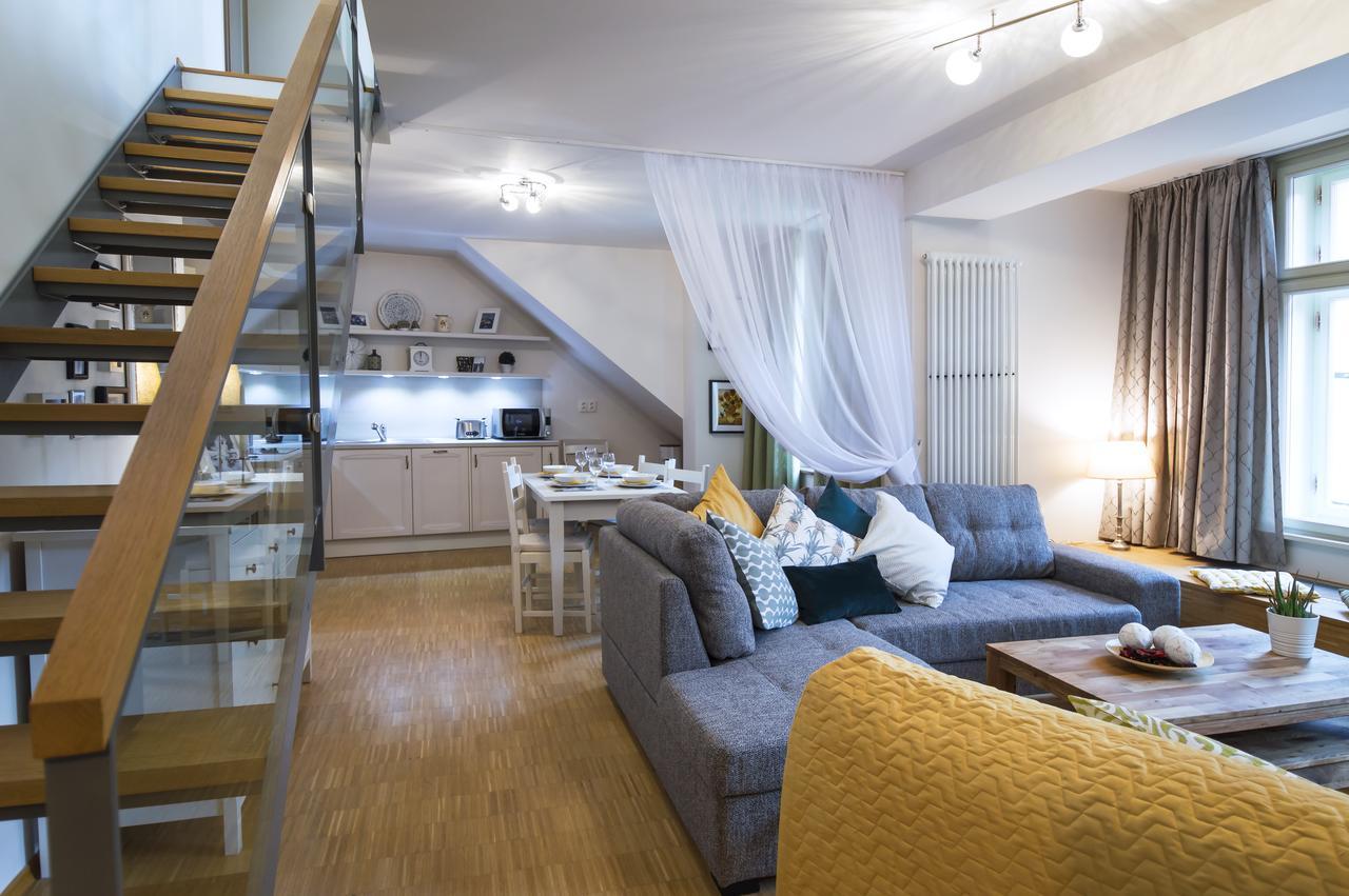 Modern Apartment Charvatova Prague Ngoại thất bức ảnh