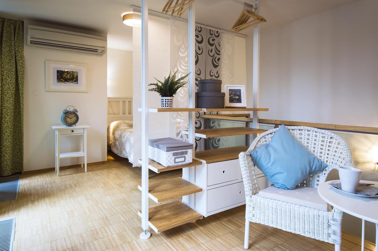 Modern Apartment Charvatova Prague Ngoại thất bức ảnh